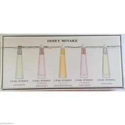 Issey Miyake - L'Eau D'Issey Miniature Confezione Regalo 3.5 Ml L'Eau D'Issey EDT + 3.5 Ml L'Eau D'Issey EDP + 3.5 Ml L'Eau D'Issey Absolue EDP + 2 X 3.5 Ml L'Eau D'Issey Florale EDT