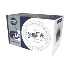 NIVEA Men Sensitive Shave & Care Kit Cofanetto REGALO Schiuma Da Barba Sensitive 200 Ml + Balsamo Dopobarba Sensitive 100 Ml + Deodorante Roll-on Invisible Black & White 50 Ml + Beauty Da Viaggio.